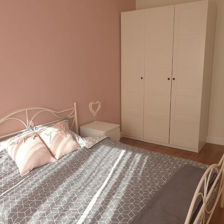 Apartment Mona Belgrade Extérieur photo