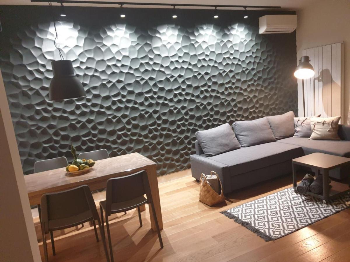 Apartment Mona Belgrade Extérieur photo