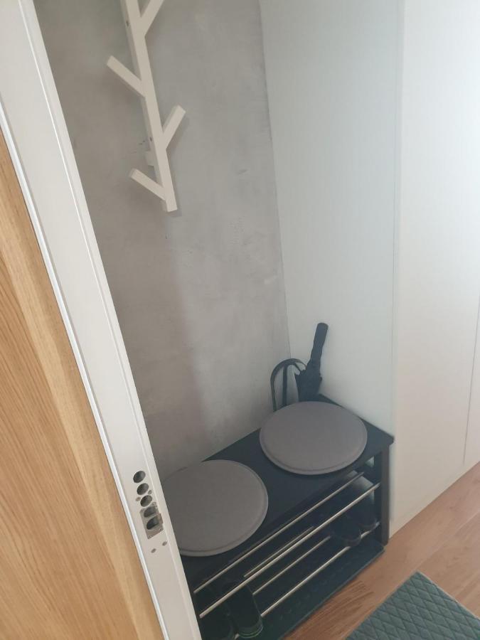 Apartment Mona Belgrade Extérieur photo